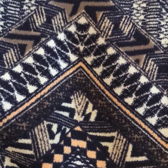 Cute romper with over skirt. - Picture 14 of 15